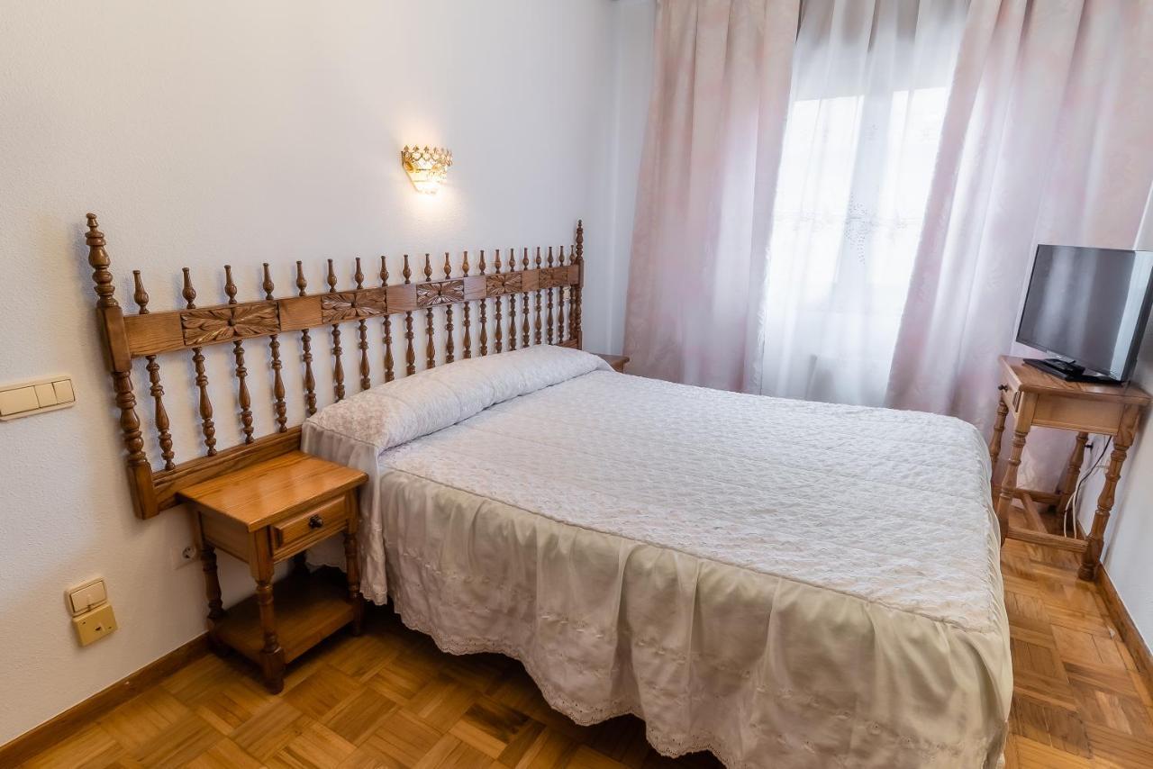 Hostal Santo Domingo De Silos Eksteriør billede