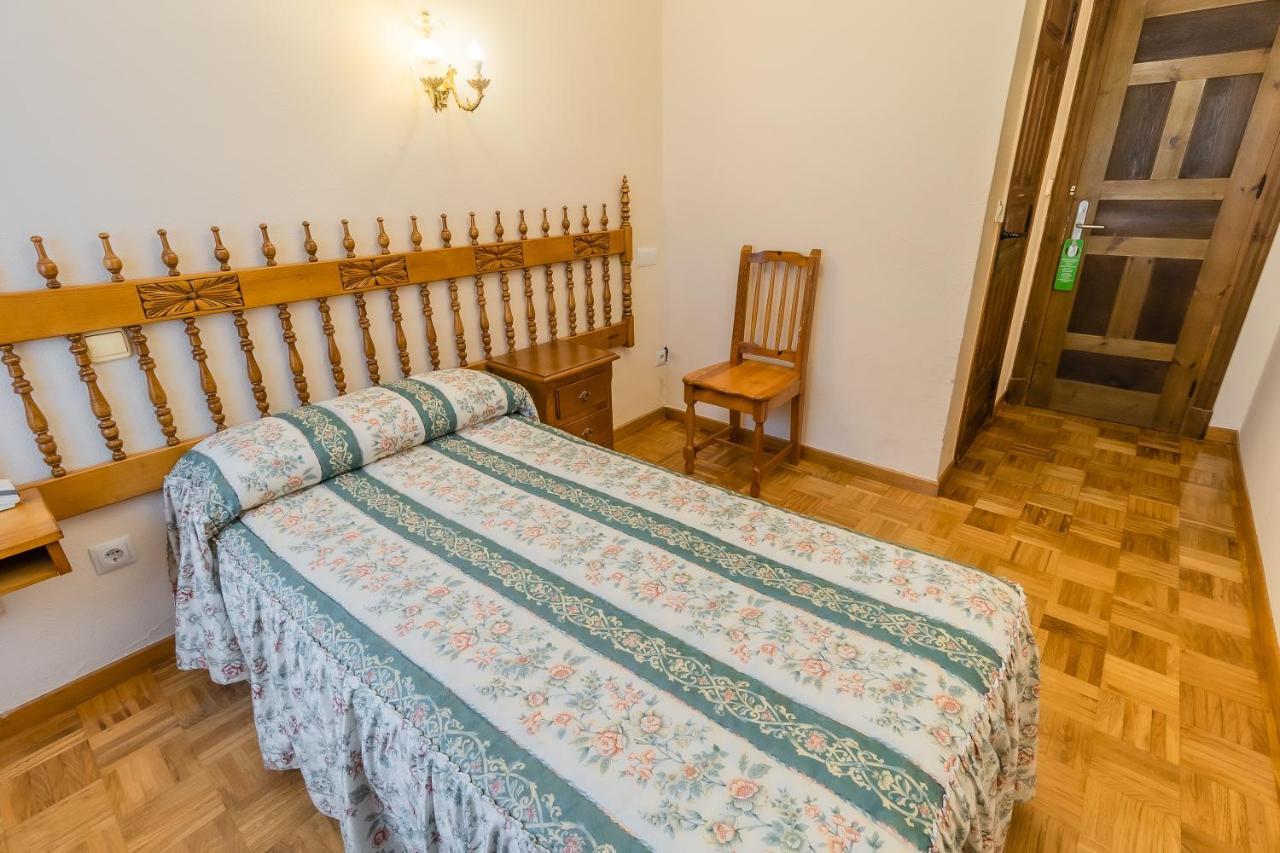 Hostal Santo Domingo De Silos Eksteriør billede