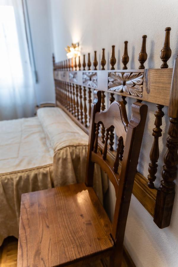 Hostal Santo Domingo De Silos Eksteriør billede