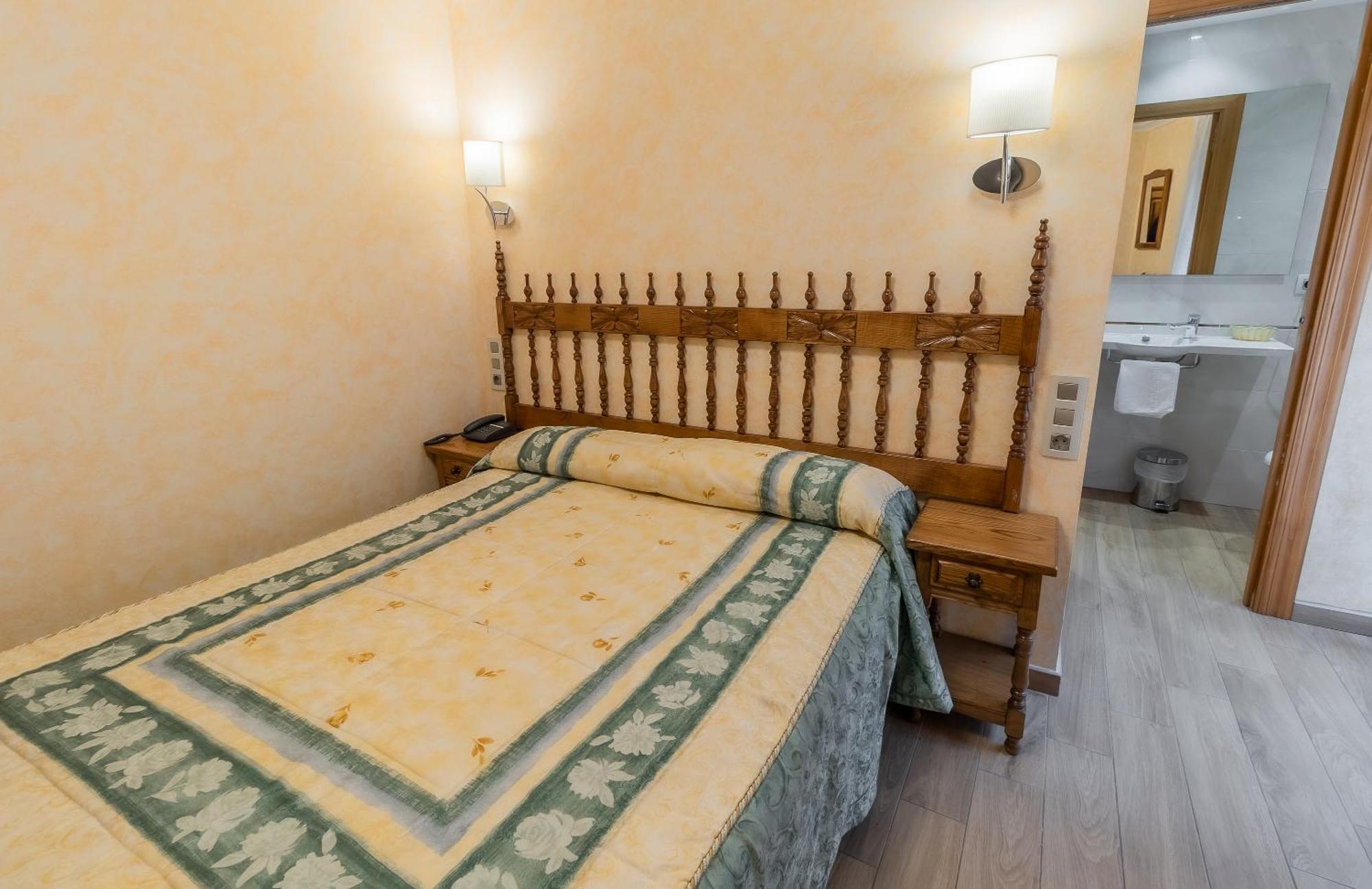 Hostal Santo Domingo De Silos Eksteriør billede