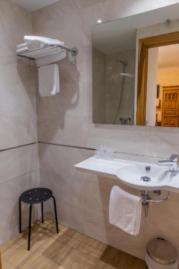 Hostal Santo Domingo De Silos Eksteriør billede
