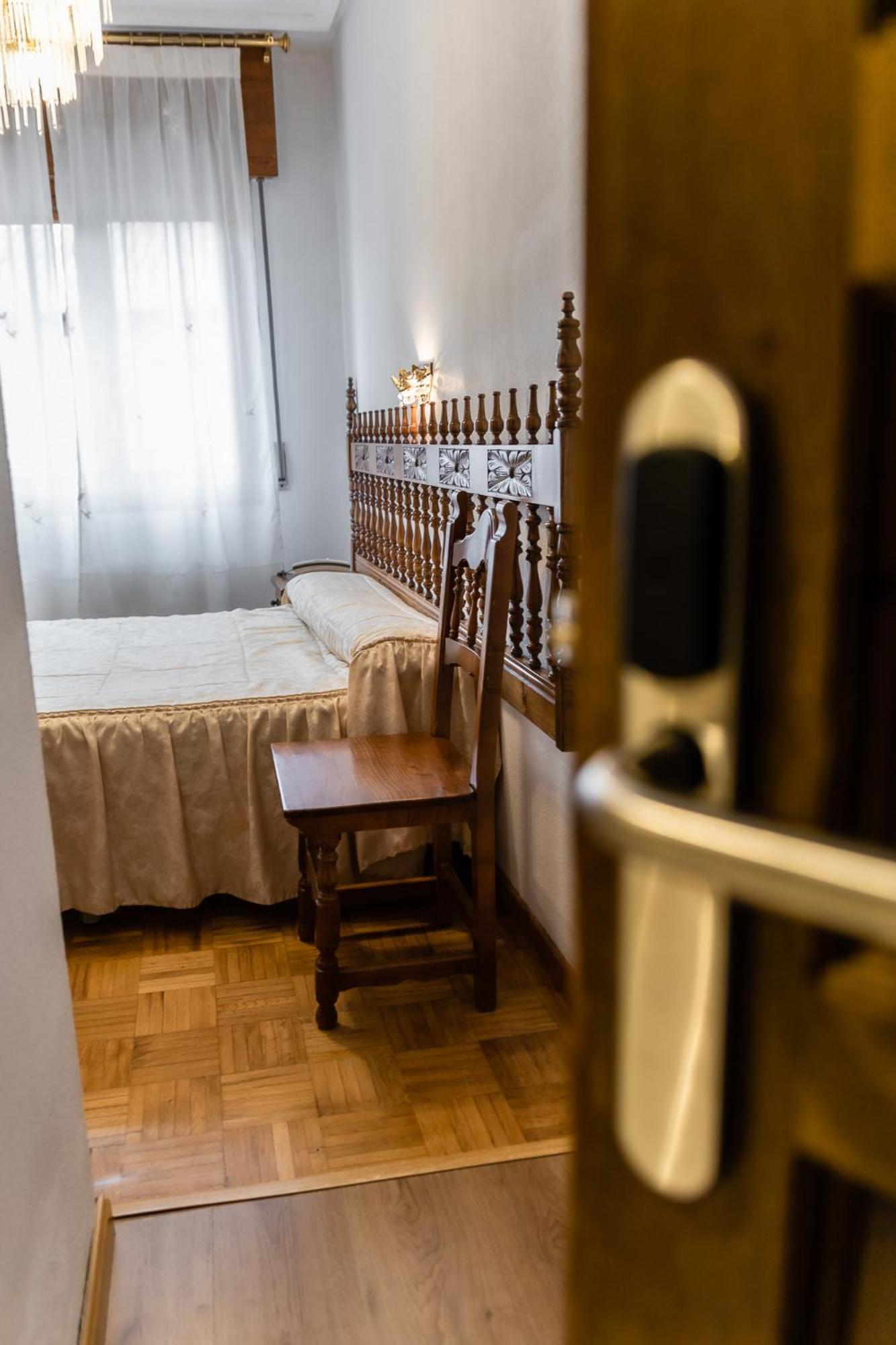 Hostal Santo Domingo De Silos Eksteriør billede