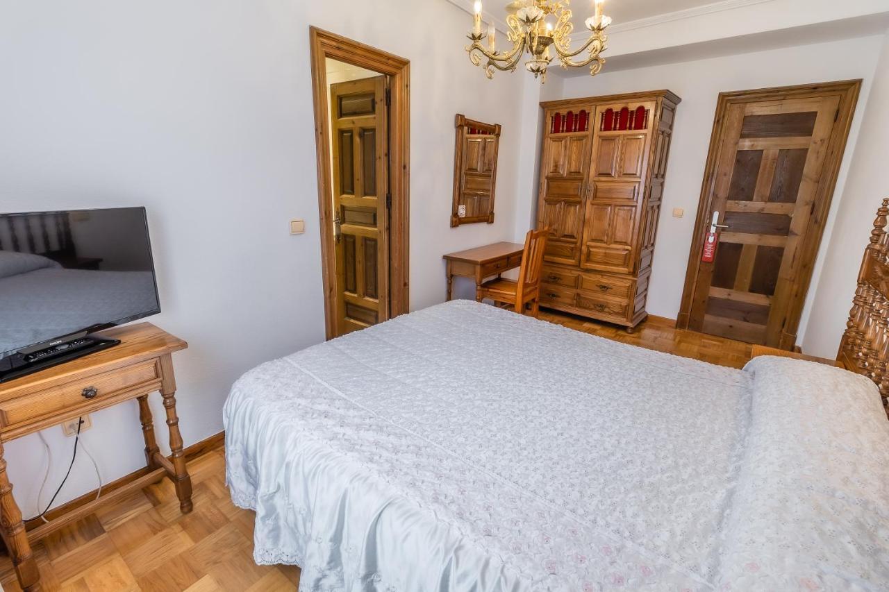 Hostal Santo Domingo De Silos Eksteriør billede