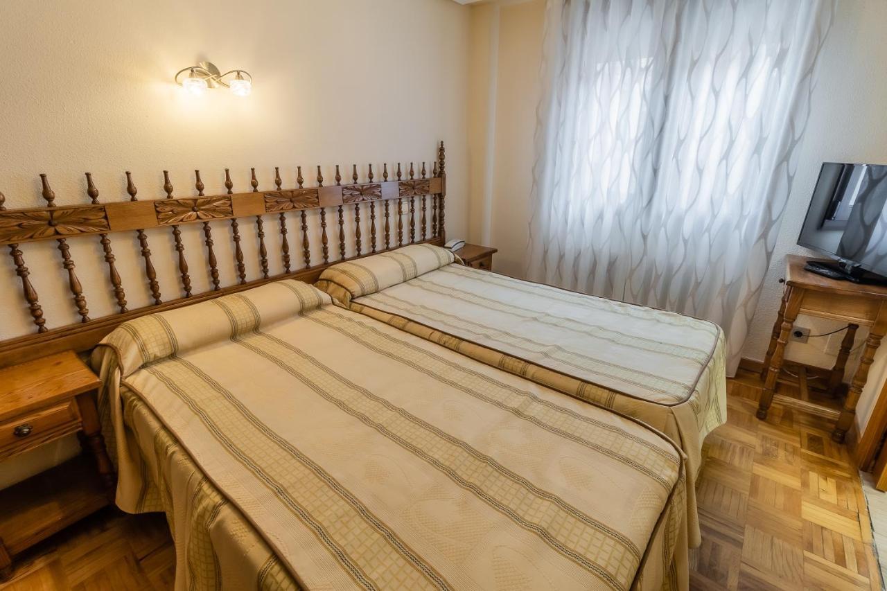 Hostal Santo Domingo De Silos Eksteriør billede