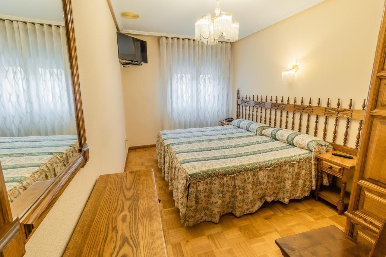 Hostal Santo Domingo De Silos Eksteriør billede