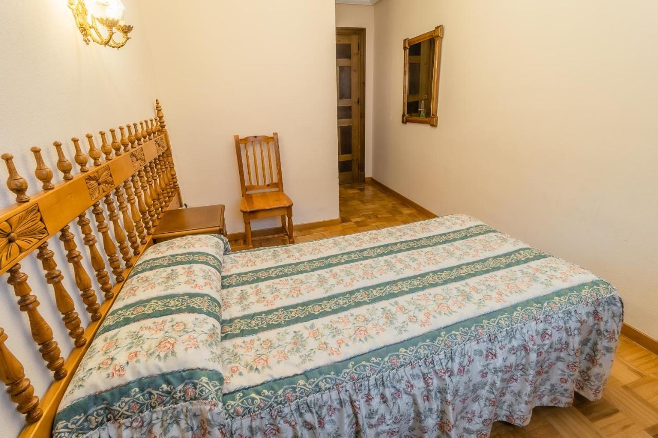 Hostal Santo Domingo De Silos Eksteriør billede